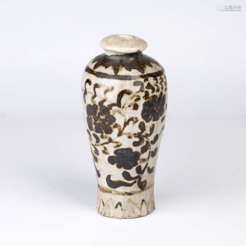 Meiping shape vase Chinese decorated in dark brown colours d...