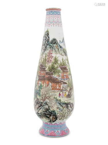 A Chinese Famille Rose Porcelain Vase