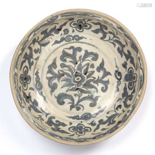 Qingbai style blue and white charger South East Asia, 16th/1...