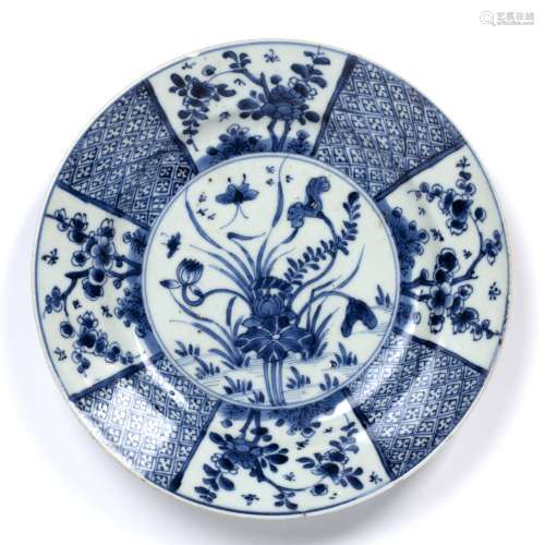 Blue and white plate Chinese, Kangxi period (1662-1722) deco...
