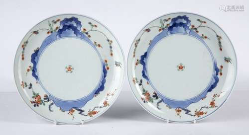 Pair of Kakiemon plates Japanese, 19th Century decorated to ...