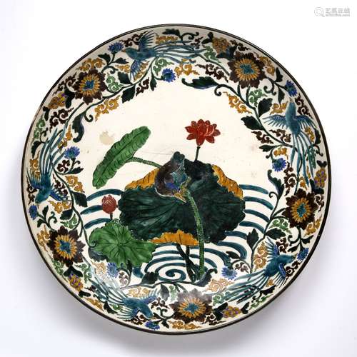 Ao-kutani charger Japanese, circa 1800 boldly decorated with...