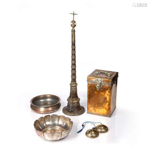 Copper and brass box Burma / Tibet with brass handle and loc...