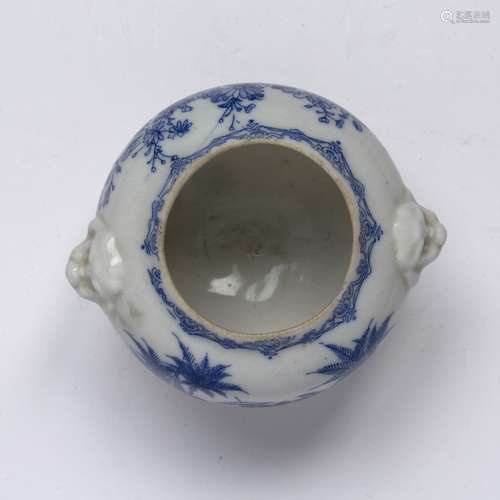 Blue and white footed bowl Japanese, 19th Century decorated ...