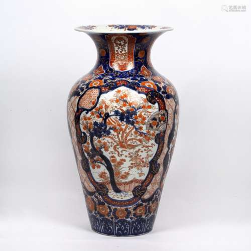 Large Imari porcelain vase Japanese, late 19th Century with ...