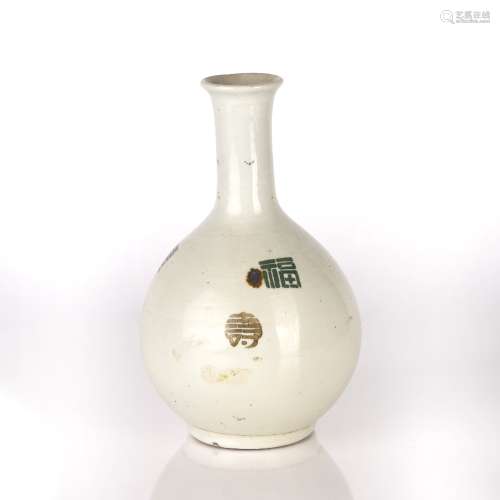 Bottle vase Korean, 18th/19th Century painted to the body wi...