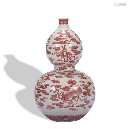 A copper-red-glazed gourd-shaped vase