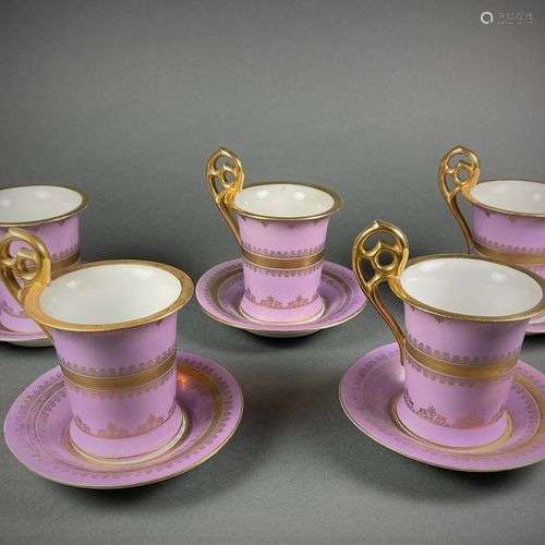 Ensemble de cinq tasses Jasmin et leurs soutasses en porcela...