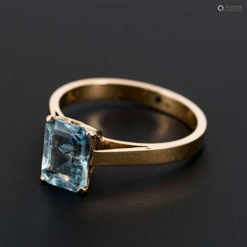 Ring mit Aquamarin