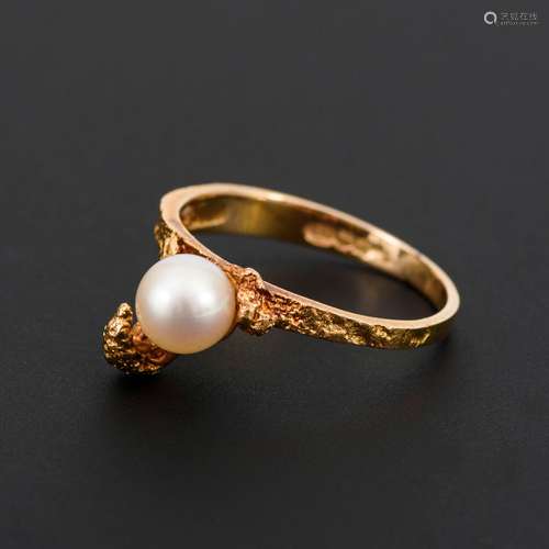 Finnischer Designer-Ring mit Zuchtperle