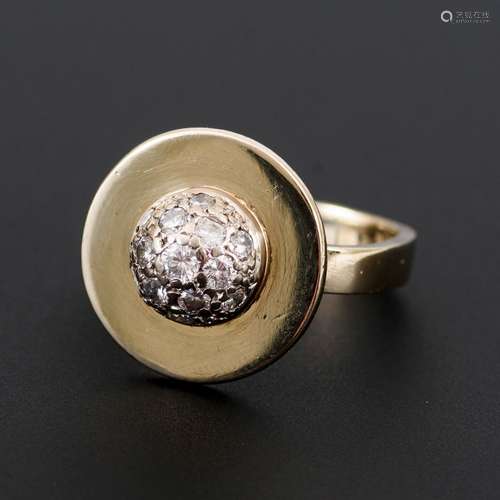 Ring mit Brillanten