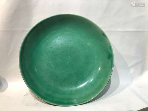 19th/20th Century A large Chinese Green Crackle Glaze Cerami...