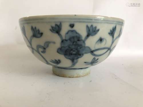 15th Century Chinese Ming Dynasty Blue & White Bowl