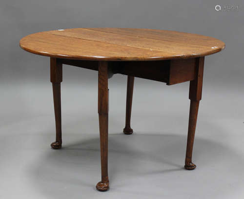 A late George III pale oak oval drop-flap breakfast table, h...