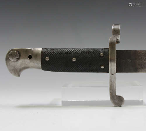 An 1887 pattern Martini Henry sword bayonet, blade length 46...