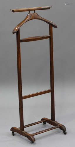 An early/mid-20th century mahogany gentleman's clothes stand...