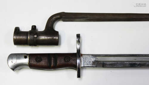 A 1917 model bayonet by Remington, blade length 42.5cm, with...