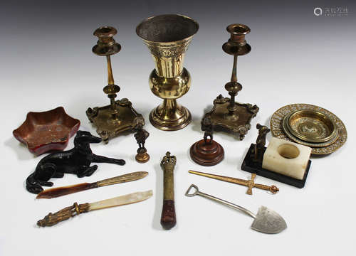 A group of mainly 19th century collectors' items, including ...