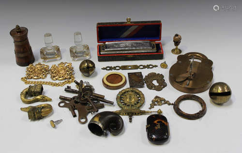 A mixed group of collectors' items, including a 19th century...