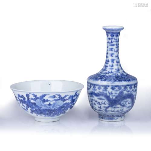 Two blue and white porcelain pieces Chinese consisting of a ...