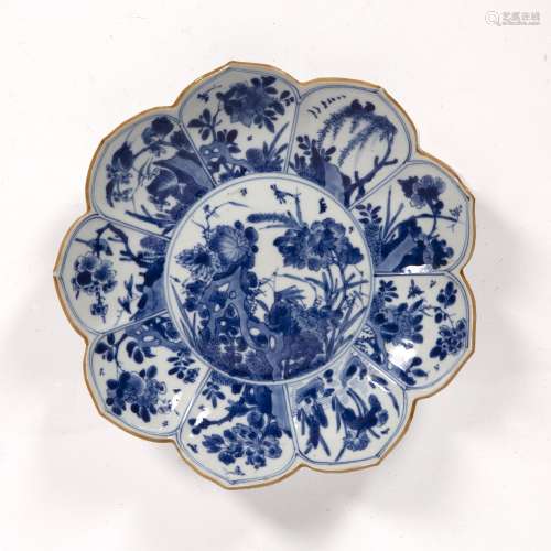 Blue and white lotus shaped dish Chinese, Kangxi (1662-1722)...