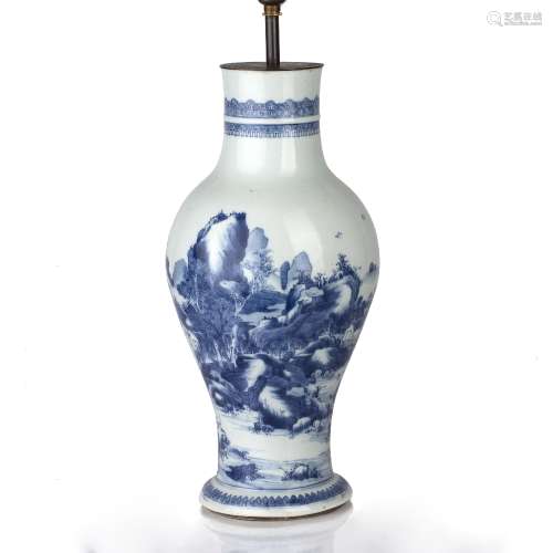 Blue and white vase Chinese, Kangxi period (1662-1722) decor...