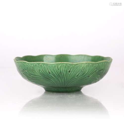 Incised green glazed bowl Chinese, 19th Century the exterior...