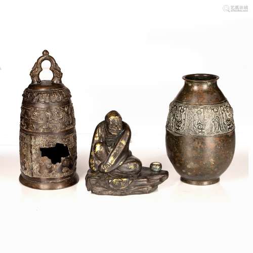 Bronze temple bell Chinese, Qing dynasty 29cm, a bronze oval...