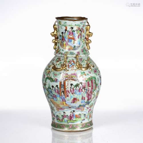 Canton famille rose vase Chinese, 19th Century decorated wit...