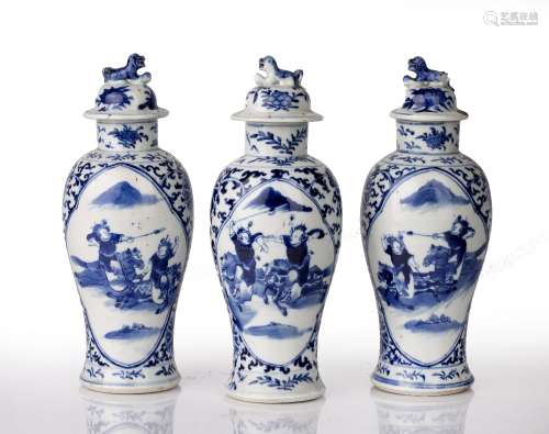 Three blue and white lidded vases Chinese, 19th Century deco...