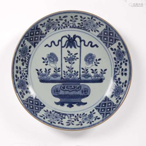 Blue and white charger Chinese, circa 1800 the centre depict...