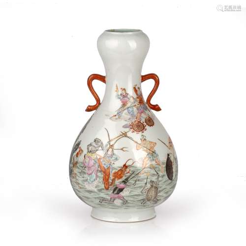 Famille rose garlic-neck vase Chinese, 19th/20th Century dec...