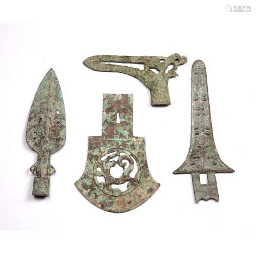 Bronze halberd Chinese a bronze spearhead, a bronze ceremoni...