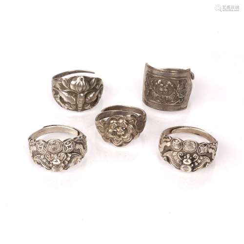 Five white metal rings Chinese carved with butterflies and d...
