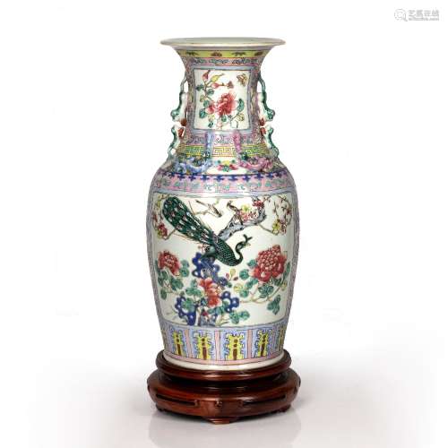 Canton vase Chinese decorated to the body with peacocks and ...