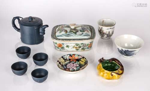 Group of porcelain Chinese, 19th Century and later to includ...