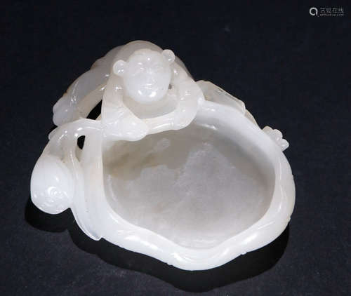 HETIAN JADE CARVED BRUSH WASHER