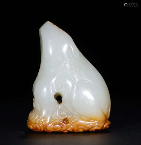 HETIAN JADE SEED CARVED BEAST PENDANT