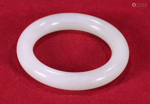 HETIAN JADE SEED CARVED BANGLE