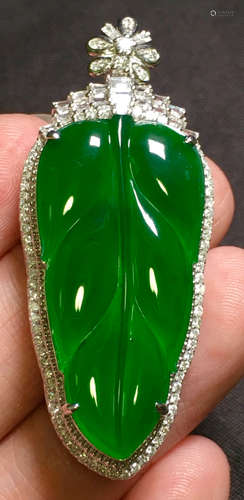 ICY GREEN JADEITE LEAF PENDANT