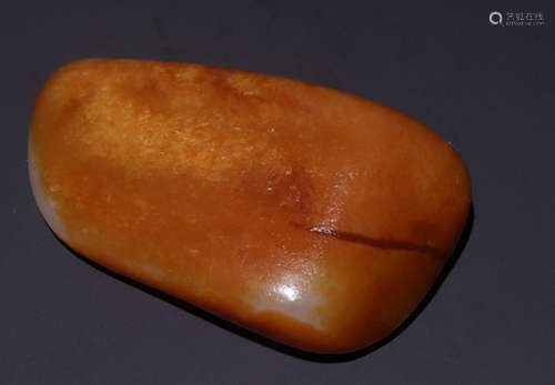 HETIAN JADE SEED CARVED PENDANT