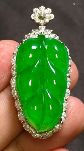 ICY GREEN JADEITE LEAF PENDANT