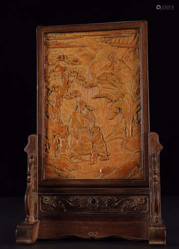 RED WOOD WITH BAMBOO SCREEN WITH FIGURE PATTERN