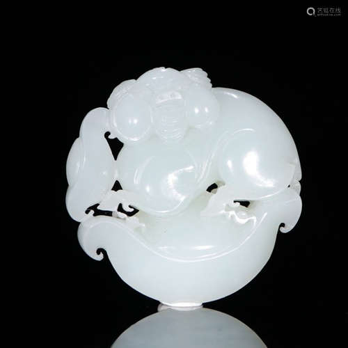 HETIAN JADE CARVED PIG PENDANT