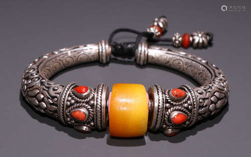 TIBETAN SILVER WITH CORAL&AMBER BANGLE