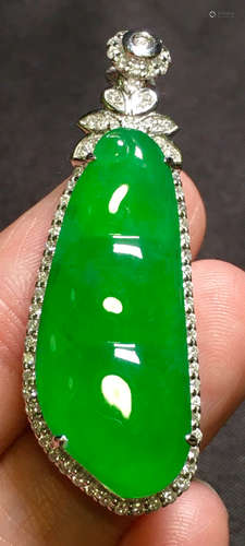 ICY GREEN JADEITE PENDANT