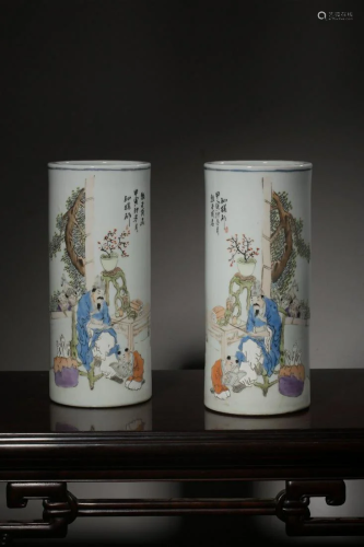 PAIR OF CHINESE FAMILLE ROSE HAT STANDS,TONGZHI MARK