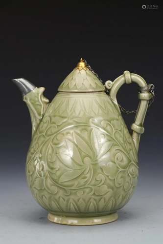 CHINESE YAOZHOU WARE TEAPOT