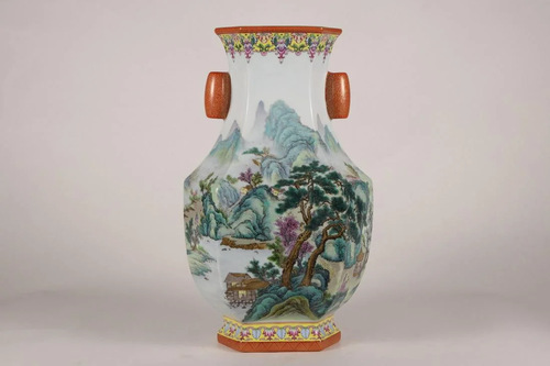 CHINESE FAMILLE ROSE VASE,QIANLONG MARK