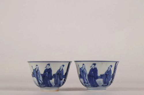 PAIR OF CHINESE BLUE AND WHITE CUPS,KANGXI MARK